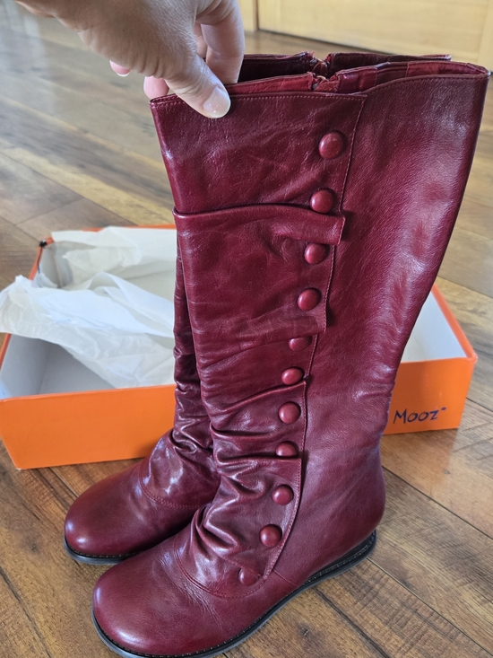 Miz Mooz Shoes - Miz Mooz Red Bloom Leather Button-Side Tall Boots